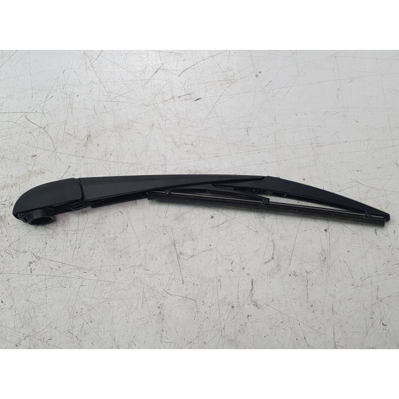 Recambio de brazo limpia trasero para toyota yaris (_p21_, _pa1_, _ph1_) 1.5 (mxpa11) referencia OEM IAM 852410D060  