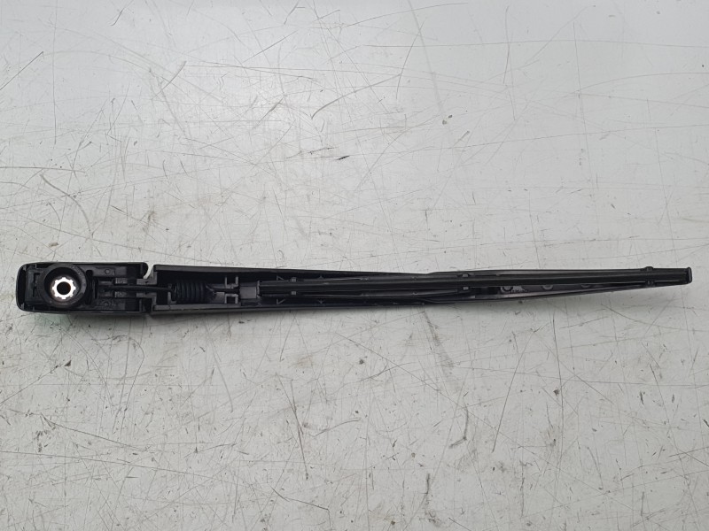Recambio de brazo limpia trasero para toyota yaris (_p21_, _pa1_, _ph1_) 1.5 (mxpa11) referencia OEM IAM 852410D060  