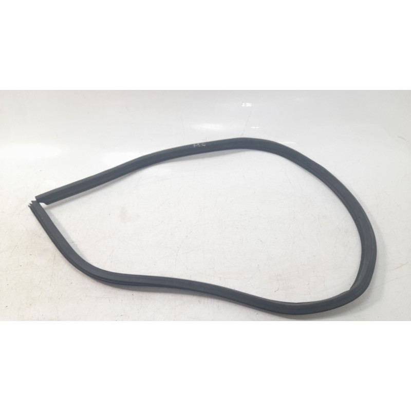 Recambio de gomas contorno puerta para porsche 911 (typ 991) carrera 4s referencia OEM IAM 99151161104  