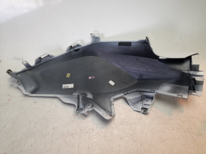 Recambio de moldura para bmw r 1250 r 1250 gs referencia OEM IAM 46638556635  