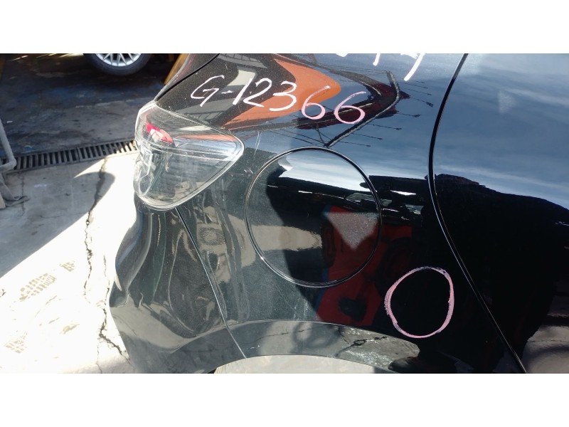 Recambio de tapa exterior combustible para renault clio v referencia OEM IAM   
