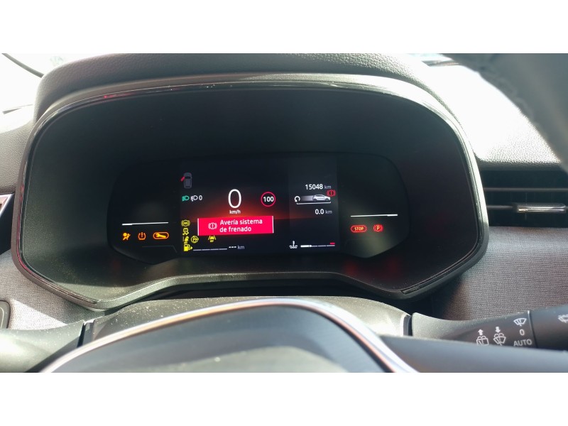 renault clio v del año 2024