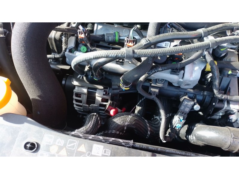 Recambio de alternador para renault clio v referencia OEM IAM   