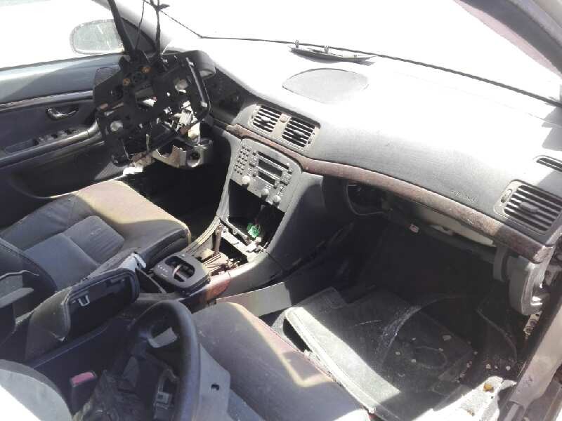 volvo s80 berlina del año 2000