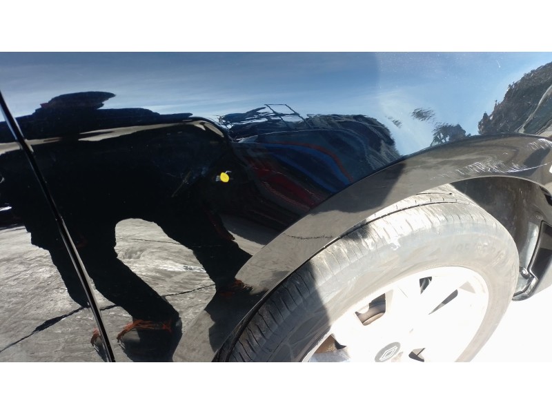 Recambio de aleta delantera derecha para renault clio v referencia OEM IAM   