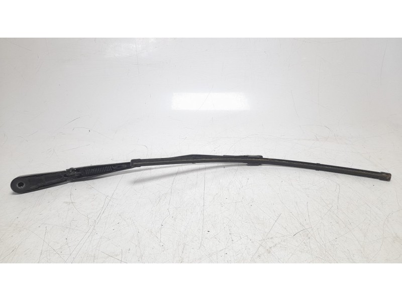 Recambio de brazo limpia delantero izquierdo para mercedes-benz clase a berlina (bm 177) a 250 e (177.186) referencia OEM IAM 17