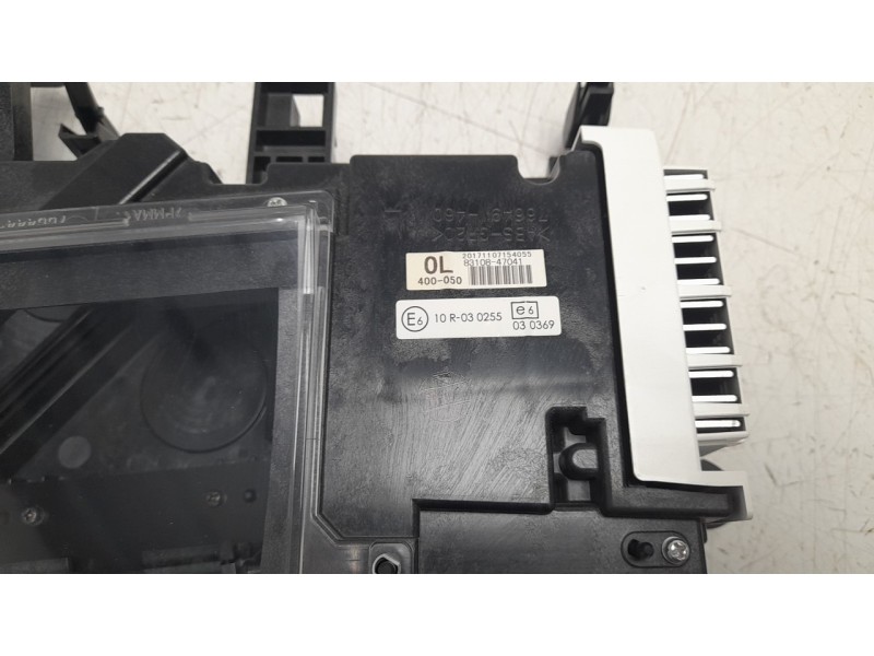 Recambio de pantalla multifuncion para toyota prius+ advance referencia OEM IAM 766491470  