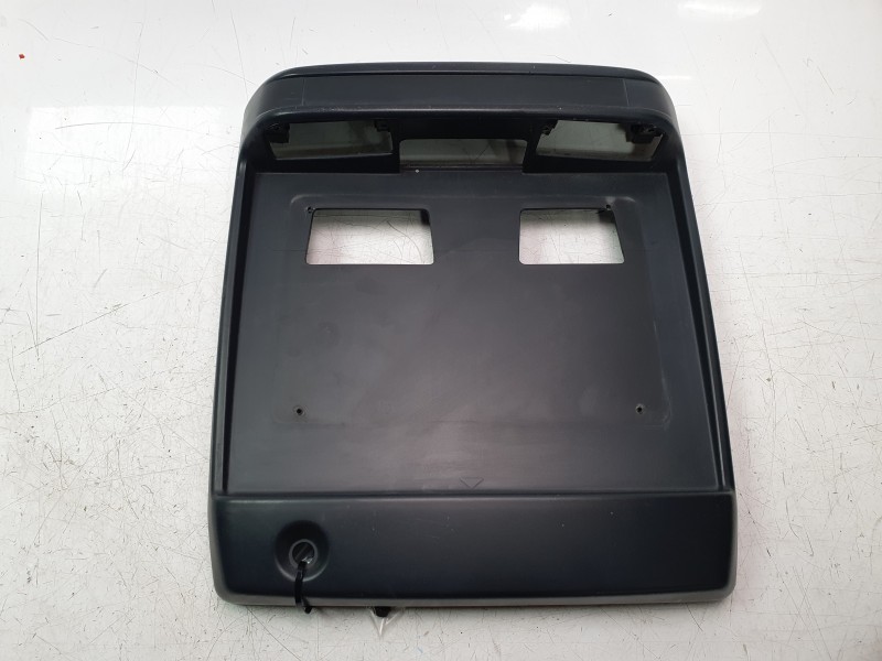 Recambio de moldura para mitsubishi montero iii (v7_w, v6_w) 3.2 di-d (v68w, v78w) referencia OEM IAM MR416417  