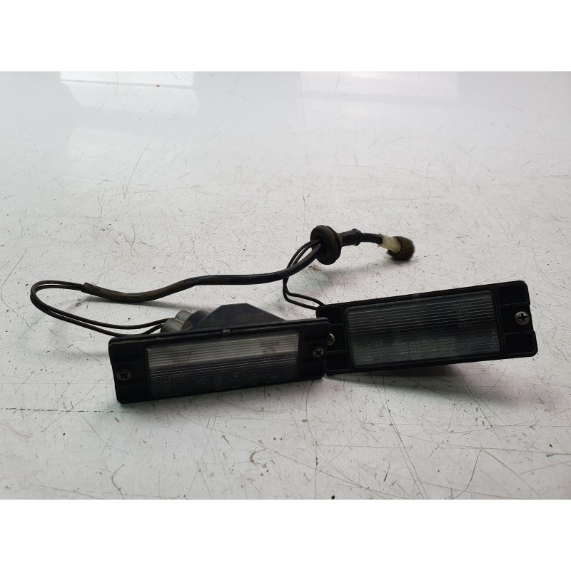 Recambio de piloto matricula para mitsubishi montero iii (v7_w, v6_w) 3.2 di-d (v68w, v78w) referencia OEM IAM MR441889  