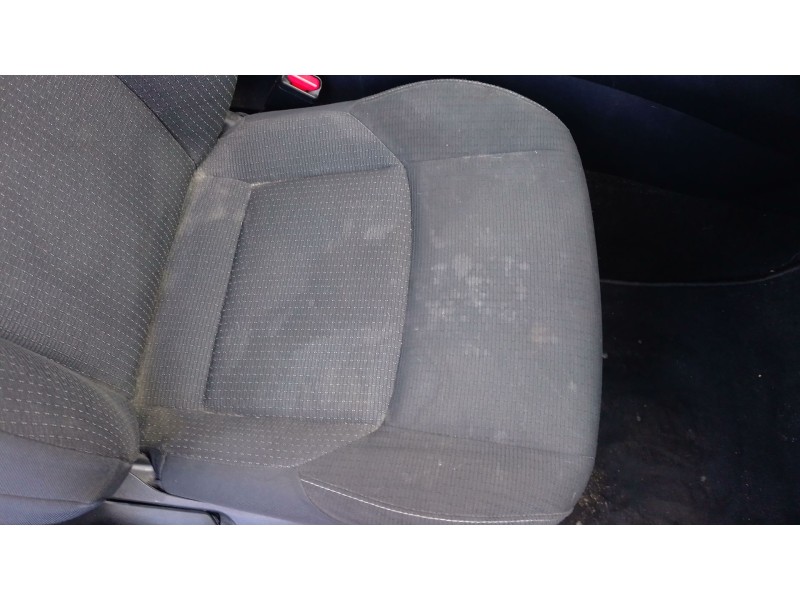 Recambio de juego asientos completo para toyota c-hr (_x1_) 1.8 hybrid (zyx10_, zyx11_) referencia OEM IAM   