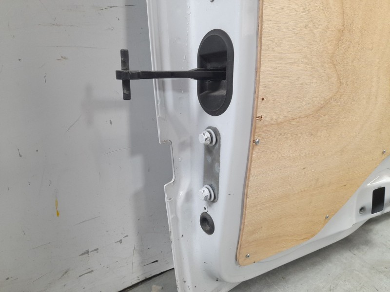 Recambio de porton trasero derecho para nissan townstar furgoneta/monovolumen (xfk) 1.3 referencia OEM IAM 9010000Q0K  