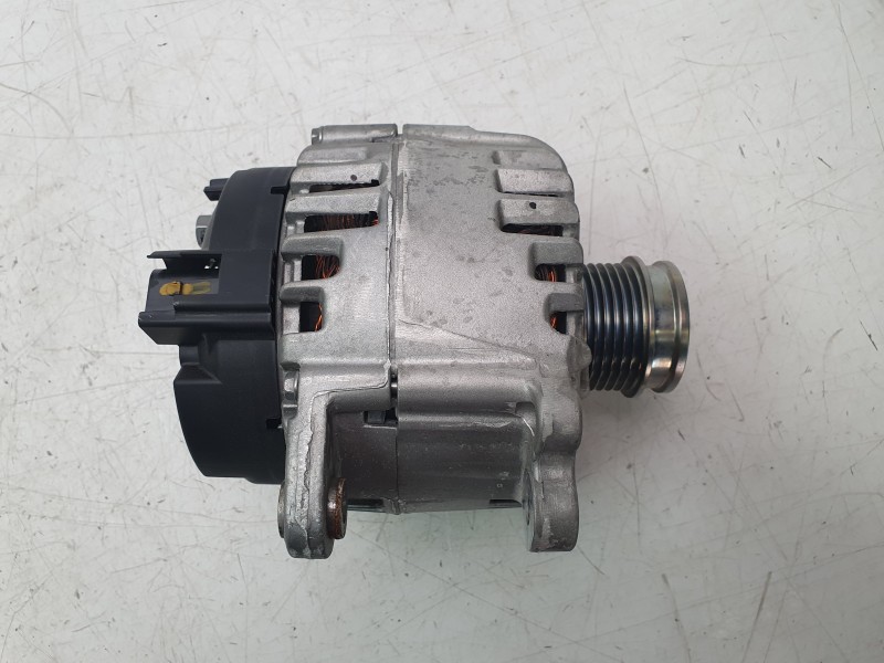 Recambio de alternador para audi a1 sportback (gba) 30 tfsi referencia OEM IAM 05E903026Q  ALF280A51