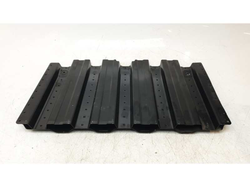 Recambio de revestimiento para porsche 911 (typ 991) carrera 4s referencia OEM IAM 99150440501  