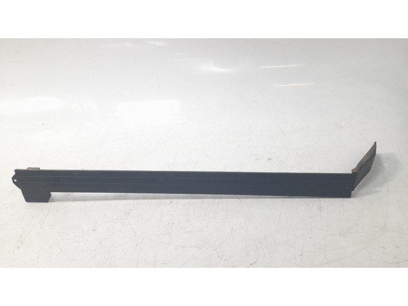 Recambio de moldura para nissan townstar furgoneta/monovolumen (xfk) 1.3 referencia OEM IAM 777468372R  