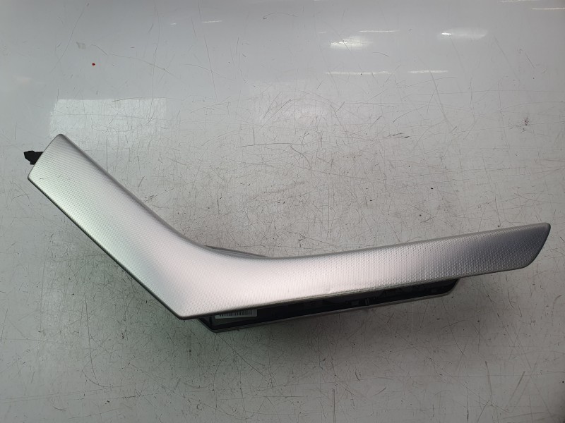 Recambio de moldura para land rover range rover evoque (l538) 2.0 d 4x4 referencia OEM IAM BJ32045A66AAW  