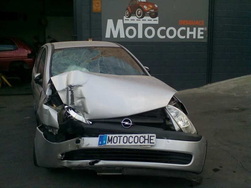 opel corsa c del año 2002