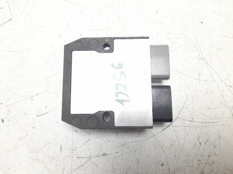 Recambio de regulador de corriente para bmw f (801cc - ) f 900 r (4r90) referencia OEM IAM 946761801 12319467618 