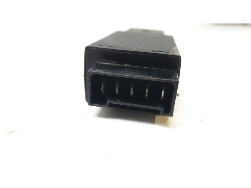 Recambio de rele para citroën c15 furgoneta/monovolumen (vd_) 1.8 d referencia OEM IAM 9751753580  