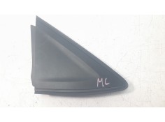 MOLDURA PUERTA DELANTERA DERECHA 638747799R 638747799R 