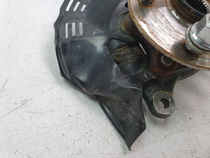 Recambio de mangueta delantera derecha para toyota yaris cross hybrid 2wd active tech referencia OEM IAM 4321102410  