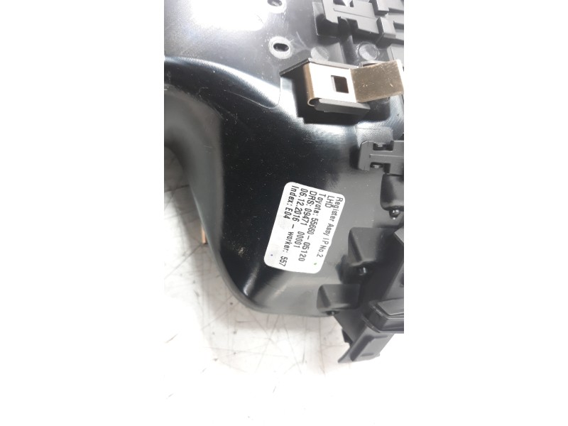 Recambio de rejilla aireadora para toyota avensis 1.8 16v cat referencia OEM IAM 5566005120  