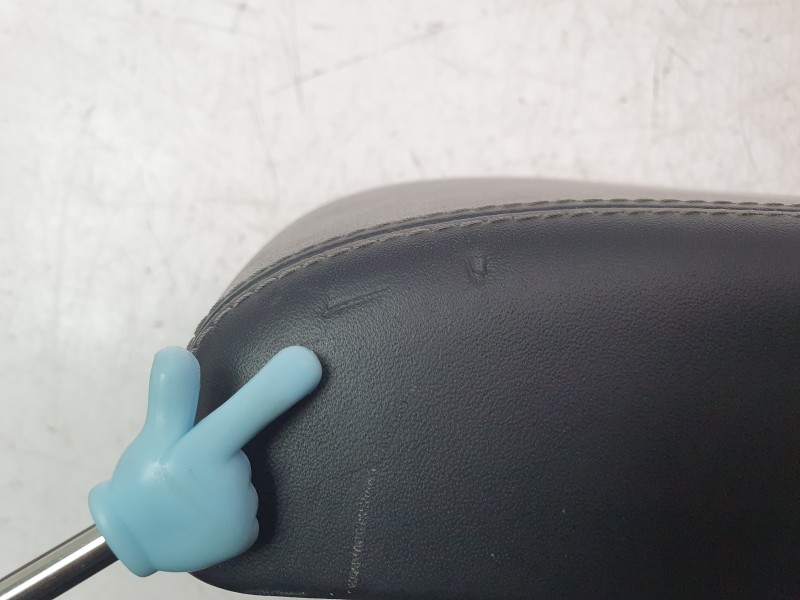 Recambio de apoyabrazos central para land rover range rover evoque (l538) 2.0 d 4x4 referencia OEM IAM LR054859  