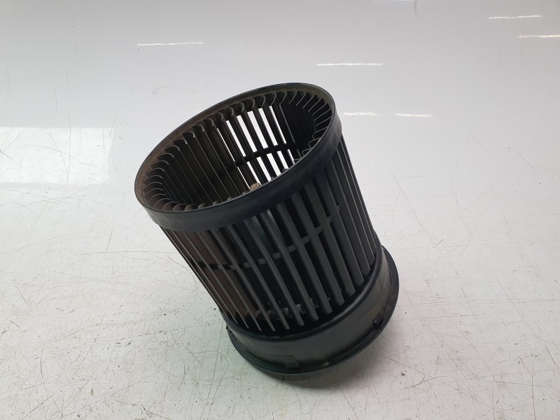 Recambio de ventilador calefaccion para nissan qashqai ii (j11, j11_) 1.3 dig-t referencia OEM IAM 272264EM3B  
