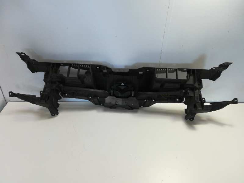 Recambio de rejilla delantera para mazda 3 lim. (bl) active referencia OEM IAM BCW850031JBB  
