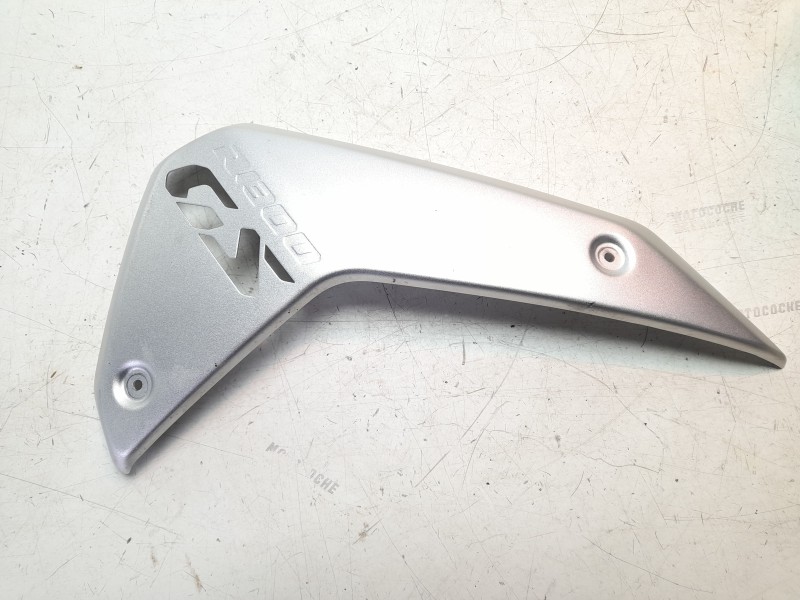 Recambio de moldura para bmw r 1300 gs referencia OEM IAM 46631683104  