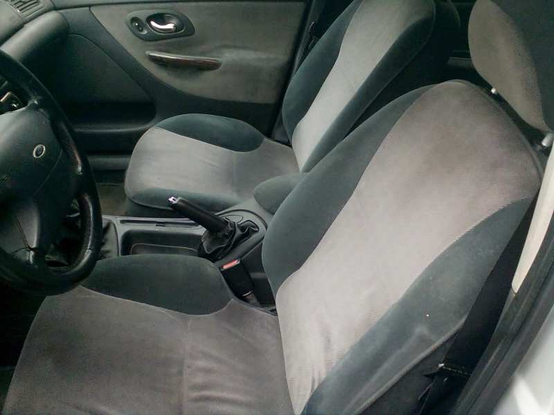 ford mondeo berlina (gd) del año 2000