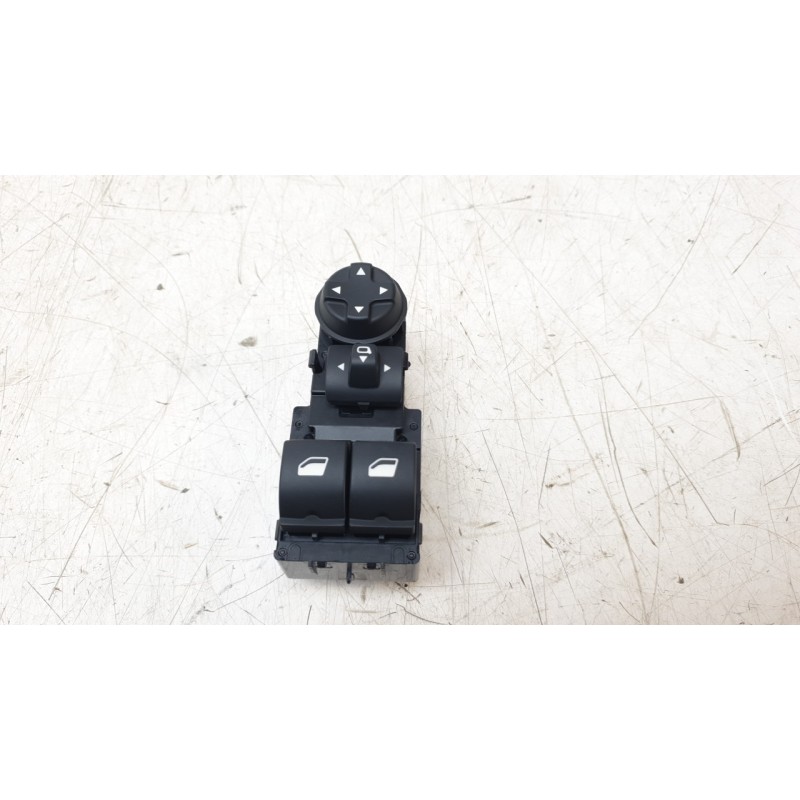 Recambio de mando elevalunas delantero izquierdo para citroën nuevo citroen c3 turbo 100 s&s 6v max nuevo citroen c3 turbo 100 s