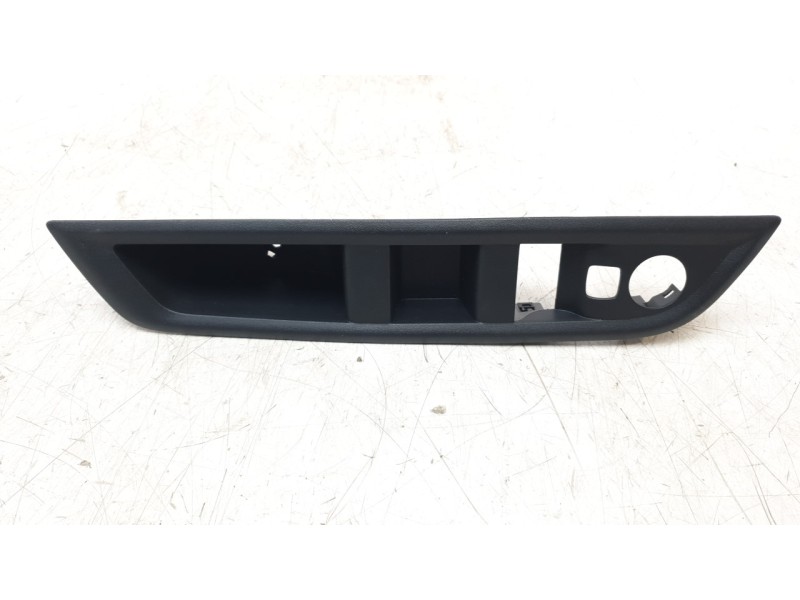 Recambio de moldura para citroën nuevo citroen c3 turbo 100 s&s 6v max nuevo citroen c3 turbo 100 s&s 6v max referencia OEM IAM 