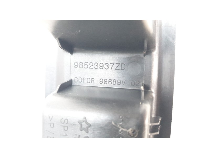 Recambio de moldura para citroën nuevo citroen c3 turbo 100 s&s 6v max nuevo citroen c3 turbo 100 s&s 6v max referencia OEM IAM 
