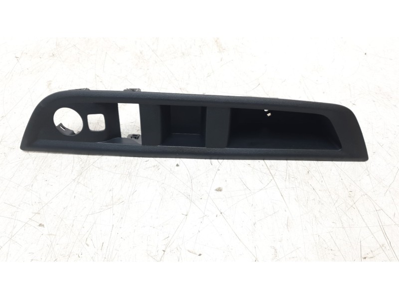 Recambio de moldura para citroën nuevo citroen c3 turbo 100 s&s 6v max nuevo citroen c3 turbo 100 s&s 6v max referencia OEM IAM 