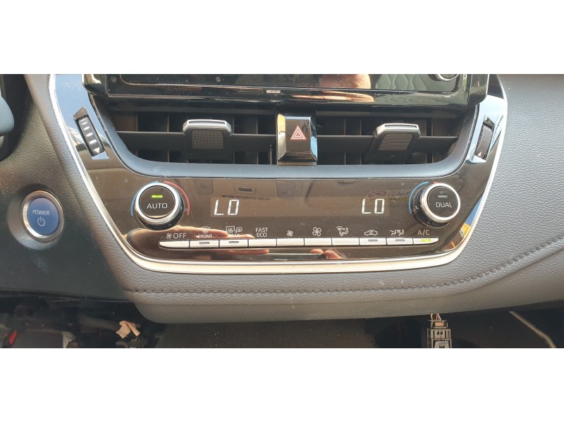 Recambio de mando climatizador para toyota corolla (e21) referencia OEM IAM 5590002F30  