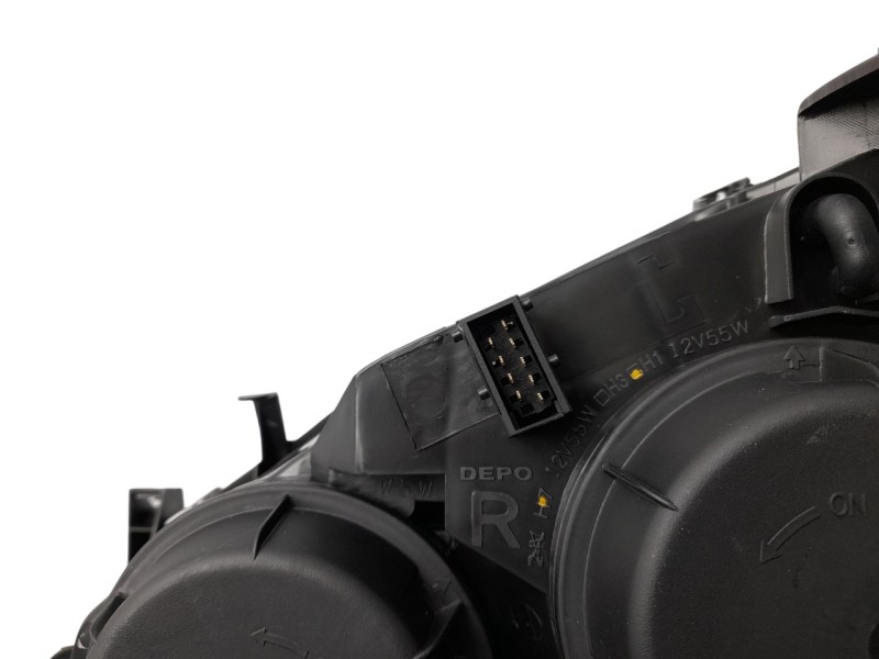 Recambio de faro derecho para peugeot 307 (s1) referencia OEM IAM 6205Z3 10117230003 10117230003 , PG4204913 , 11546004