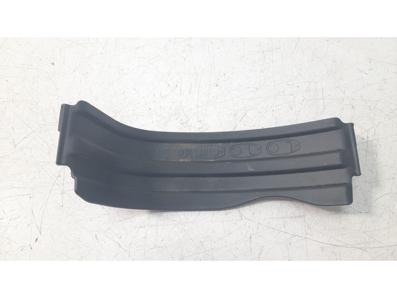 Recambio de moldura para honda forza forza 350 referencia OEM IAM 81256K0BT000  