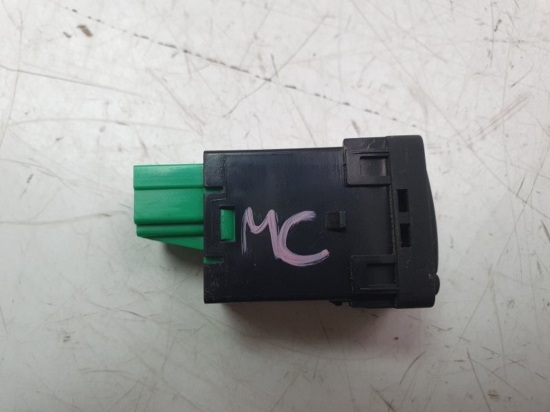 Recambio de botonera para nissan qashqai ii (j11, j11_) 1.3 dig-t referencia OEM IAM 6FP0A  