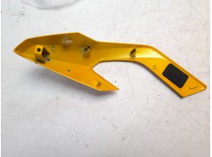 Recambio de moldura para triumph street triple 765 rs street triple 765 rs referencia OEM IAM 2310953 T2310951FJ  2