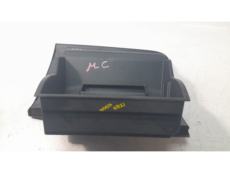 Recambio de guantera para nissan qashqai ii (j11, j11_) 1.3 dig-t referencia OEM IAM 68510HV01A  