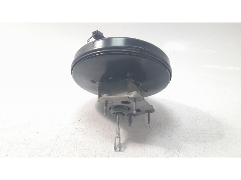 Recambio de servofreno para nissan qashqai ii (j11, j11_) 1.3 dig-t referencia OEM IAM 472104EH0J  