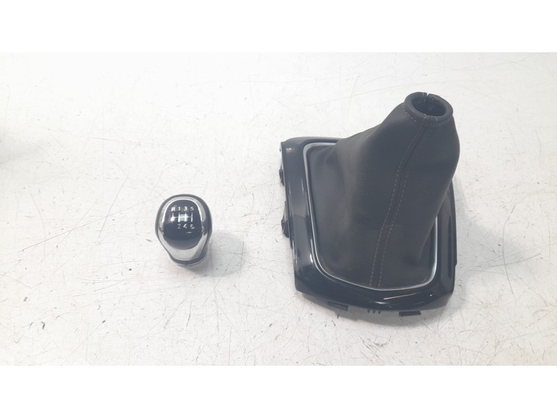 Recambio de pomo palanca cambio para nissan qashqai ii (j11, j11_) 1.3 dig-t referencia OEM IAM 328654BA1A  