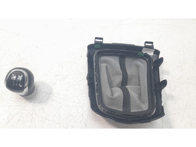 Recambio de pomo palanca cambio para nissan qashqai ii (j11, j11_) 1.3 dig-t referencia OEM IAM 328654BA1A  