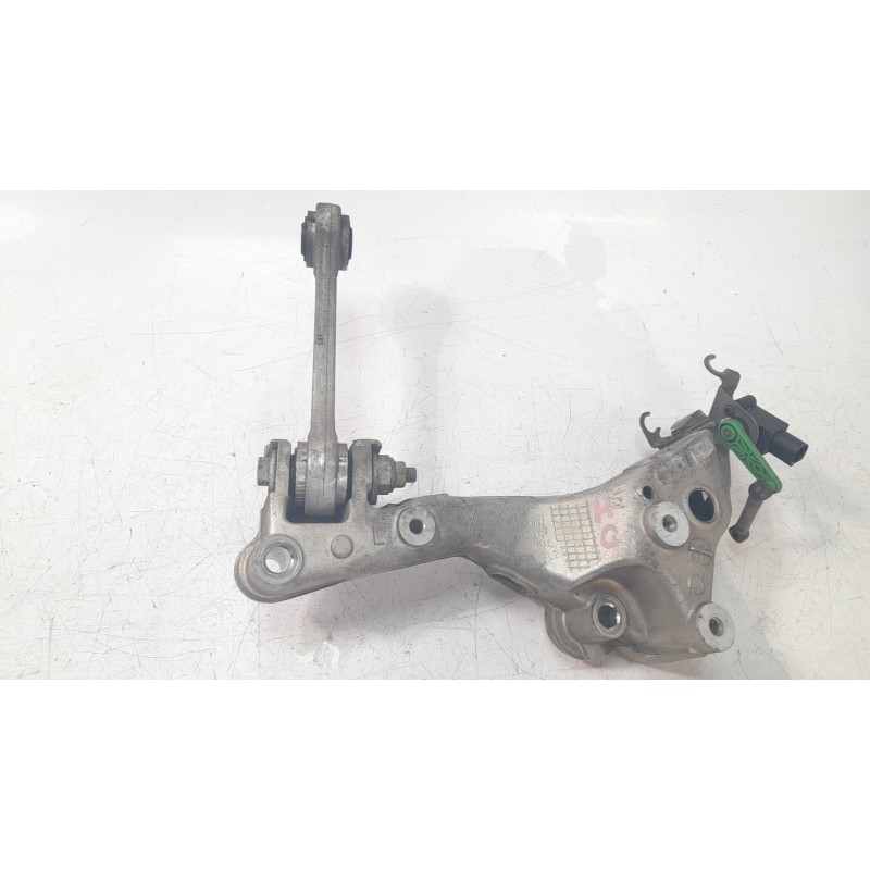 Recambio de brazo suspension inferior trasero izquierdo para porsche 911 (typ 991) carrera 4s referencia OEM IAM 9913315110  