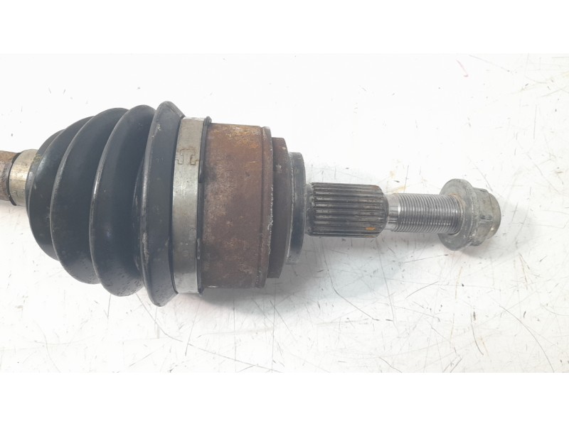 Recambio de transmision delantera izquierda para ford kuga titanium referencia OEM IAM 2414542 213F2516 T686625