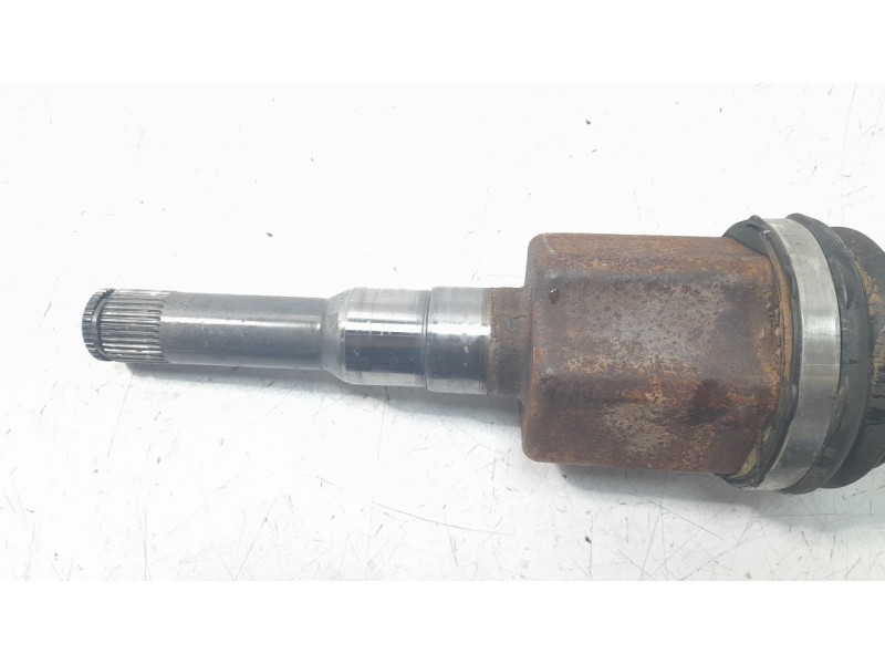 Recambio de transmision delantera izquierda para ford kuga titanium referencia OEM IAM 2414542 213F2516 T686625