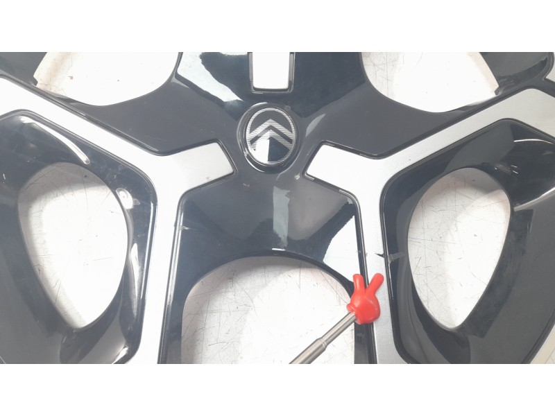 Recambio de tapacubos para citroën nuevo citroen c3 turbo 100 s&s 6v max nuevo citroen c3 turbo 100 s&s 6v max referencia OEM IA
