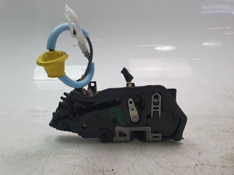 Recambio de cerradura puerta trasera derecha para bmw 1 (f40) 118 d referencia OEM IAM 51227956144 744504610 