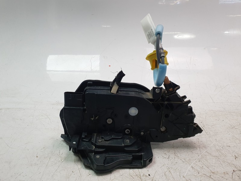 Recambio de cerradura puerta trasera derecha para bmw 1 (f40) 118 d referencia OEM IAM 51227956144 744504610 