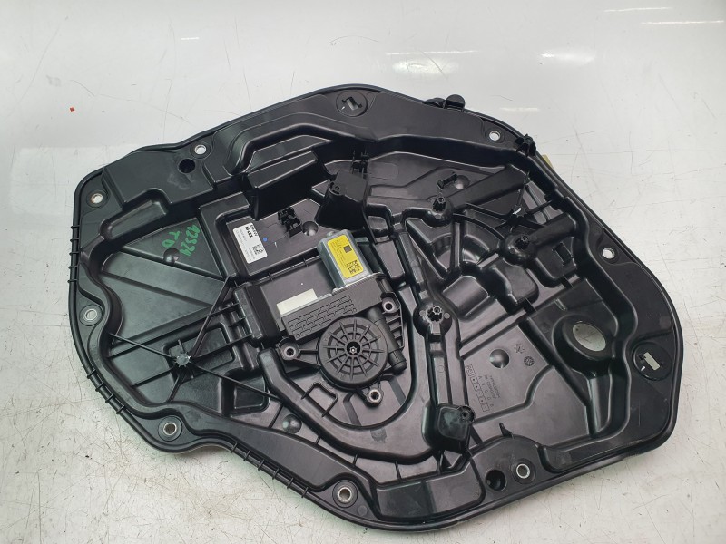 Recambio de elevalunas trasero derecho para bmw 1 (f40) 118 d referencia OEM IAM 51335A638E6  